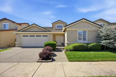 7237 16th Hole Dr, Windsor, CA 95492