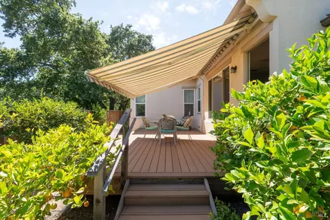Exterior - 201 Macarthur Ln, Sonoma, CA 95476 photo 10 of 12