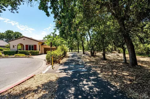 Exterior - 201 Macarthur Ln, Sonoma, CA 95476 photo 11 of 12