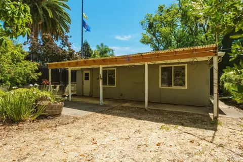 Exterior - 27 Goree Ct, Martinez, CA 94553 photo 4 of 9