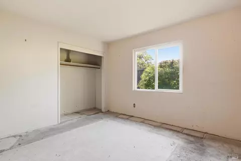 Bedroom - 27 Goree Ct, Martinez, CA 94553 photo 2 of 3