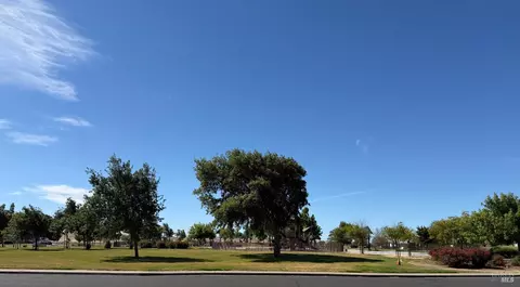 Exterior - 505 Edwards Ct, Suisun City, CA 94585 photo 4 of 4