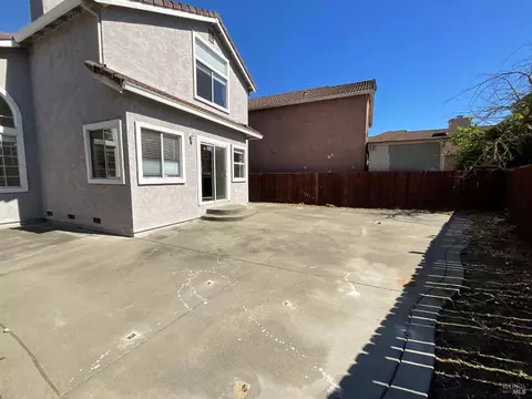 Exterior - 505 Edwards Ct, Suisun City, CA 94585 photo 3 of 4