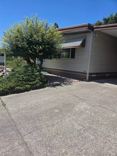 84 Westgate Cir, Santa Rosa, CA 95401
