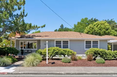 1915 Albany Dr, Santa Rosa, CA 95401