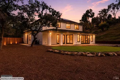 Exterior - 4008 Split Rail Ct, Santa Rosa, CA 95403 photo 5 of 12