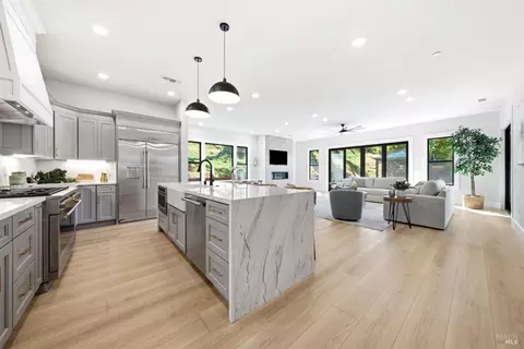 Kitchen - 4008 Split Rail Ct, Santa Rosa, CA 95403 photo 7 of 11