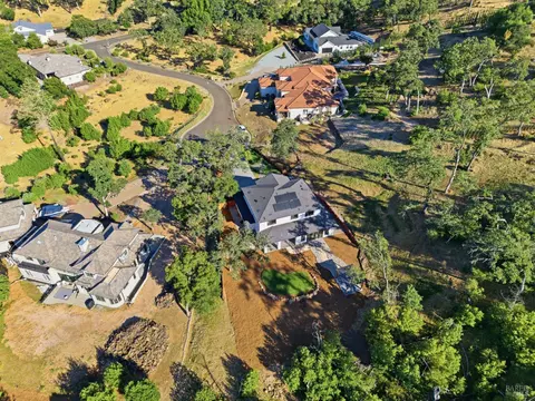 View/Area - 4008 Split Rail Ct, Santa Rosa, CA 95403 photo 4 of 17