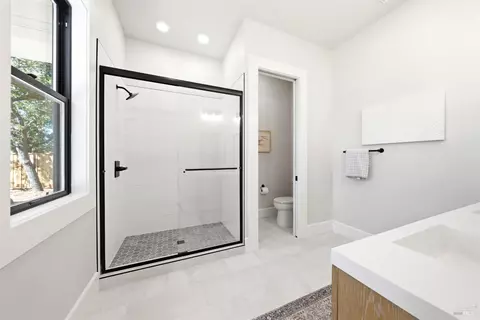 Bath - 4008 Split Rail Ct, Santa Rosa, CA 95403 photo 1 of 11