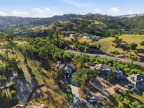 View/Area - 4008 Split Rail Ct, Santa Rosa, CA 95403 photo 9 of 17