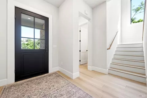 Entry Way - 4008 Split Rail Ct, Santa Rosa, CA 95403 photo 3 of 5