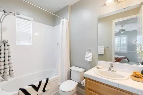 Bath - 1183 Pearce Dr, Sonoma, CA 95476 photo 3 of 3