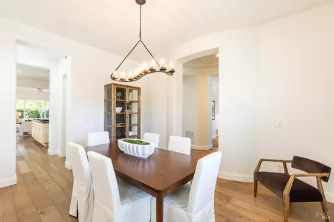 Dining - 1183 Pearce Dr, Sonoma, CA 95476 photo 3 of 4