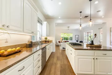 Kitchen - 1183 Pearce Dr, Sonoma, CA 95476 photo 3 of 5