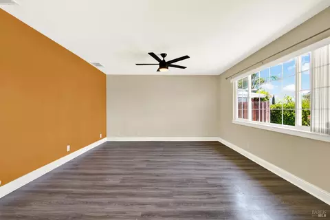 218 E Wyoming St, Fairfield, CA 94533 photo 7