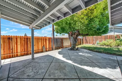 218 E Wyoming St, Fairfield, CA 94533 photo 34