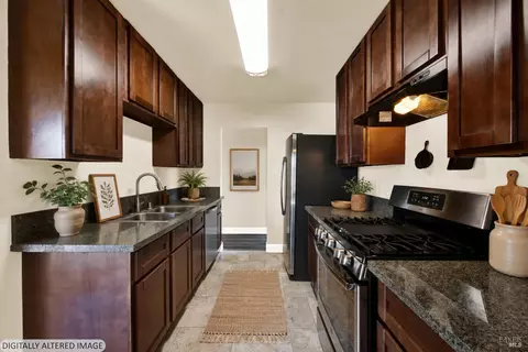 218 E Wyoming St, Fairfield, CA 94533 photo 10