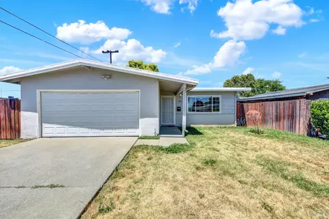 218 E Wyoming St, Fairfield, CA 94533 photo 3
