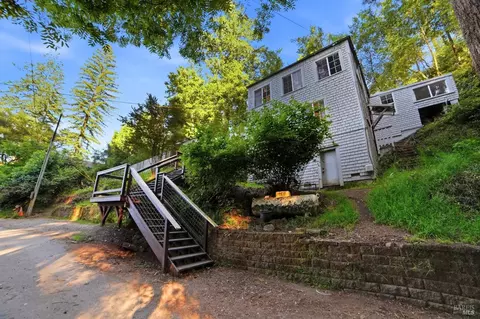 37 Grand View Ave, Camp Meeker, CA 95419