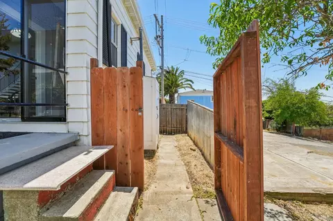 Exterior - 517 Branciforte St, Vallejo, CA 94590 photo 10 of 18