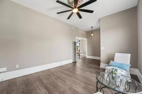Living - 517 Branciforte St, Vallejo, CA 94590 photo 4 of 5