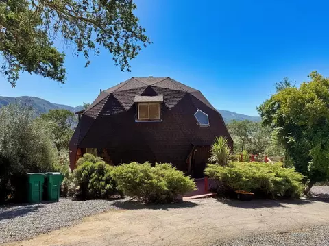 Exterior - 1979 Ridge Rd, Ukiah, CA 95482 photo 4 of 4