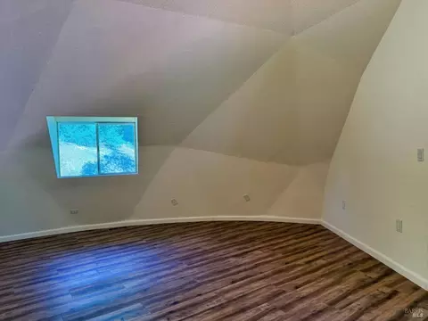 Bedroom - 1979 Ridge Rd, Ukiah, CA 95482 photo 2 of 4