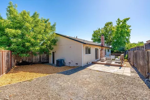 Exterior - 6834 Montecito Ct, Santa Rosa, CA 95409 photo 7 of 11