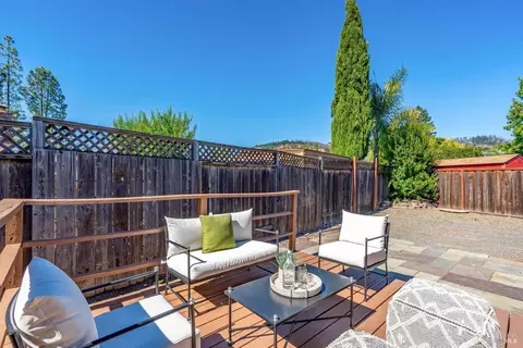Exterior - 6834 Montecito Ct, Santa Rosa, CA 95409 photo 5 of 11