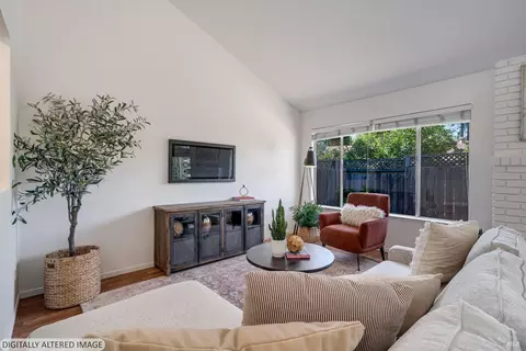 Living - 6834 Montecito Ct, Santa Rosa, CA 95409 photo 2 of 5
