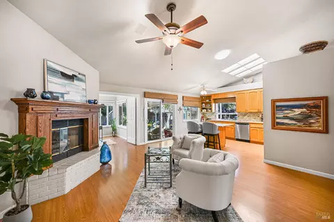 Living - 9139 Piccadilly Cir, Windsor, CA 95492 photo 1 of 1