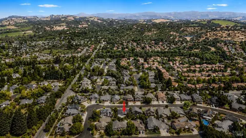 View/Area - 9139 Piccadilly Cir, Windsor, CA 95492 photo 5 of 5
