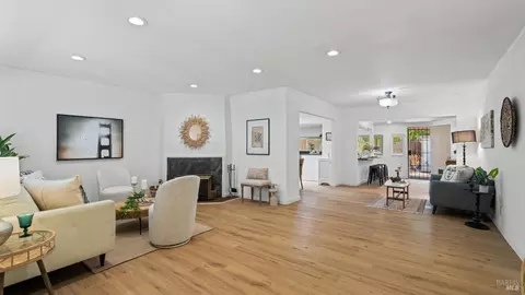 79 Billou St, San Rafael, CA 94901