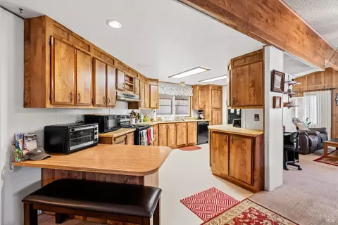 8009 Cliffrose St, Windsor, CA 95492 photo 13