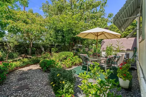 8009 Cliffrose St, Windsor, CA 95492 photo 27