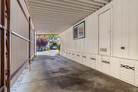 8009 Cliffrose St, Windsor, CA 95492 photo 40