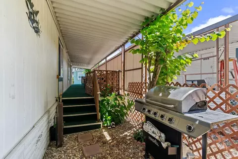 8009 Cliffrose St, Windsor, CA 95492 photo 26