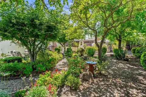 8009 Cliffrose St, Windsor, CA 95492 photo 32