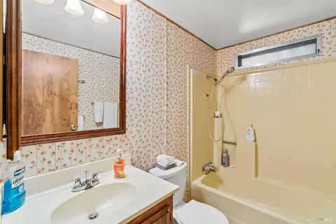 8009 Cliffrose St, Windsor, CA 95492 photo 19