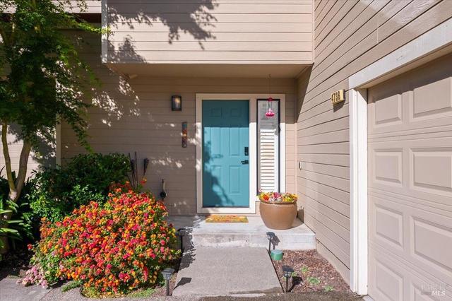 4736 Shade Tree Ln, Santa Rosa, CA 95405