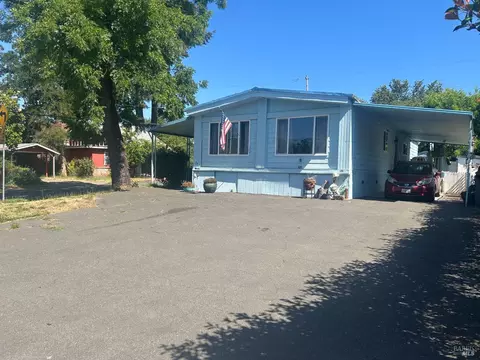 94 W Valley St, Willits, CA 95490