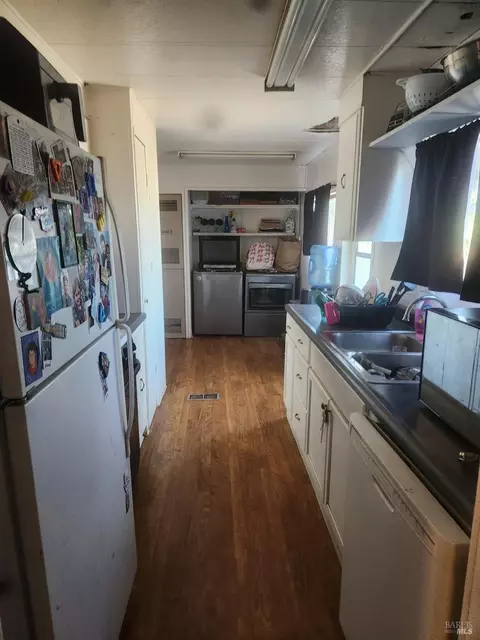 Kitchen - 22620 Eastside Rd, Willits, CA 95490 photo 2 of 2
