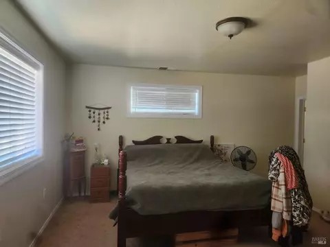 Bedroom - 22620 Eastside Rd, Willits, CA 95490 photo 2 of 3