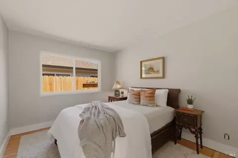 Bedroom - 2512 Macgregor Ct, Napa, CA 94558 photo 4 of 6
