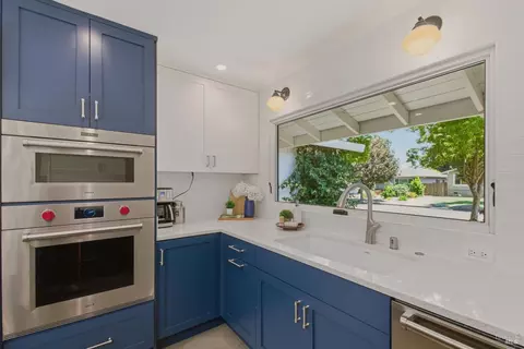 Kitchen - 2512 Macgregor Ct, Napa, CA 94558 photo 4 of 8