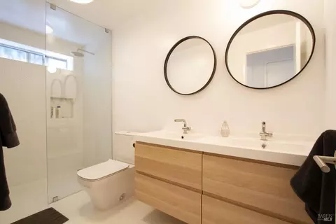 Bath - 8201 Tyrone Rd, Monte Rio, CA 95462 photo 1 of 3