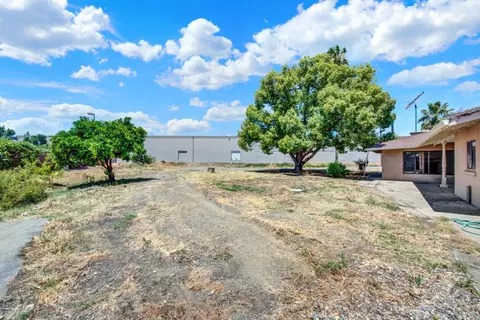 Exterior - 3370 Cotting Ln, Vacaville, CA 95688 photo 16 of 25