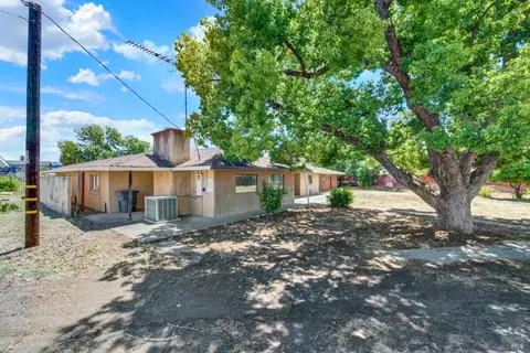 Exterior - 3370 Cotting Ln, Vacaville, CA 95688 photo 19 of 25
