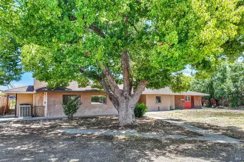 Exterior - 3370 Cotting Ln, Vacaville, CA 95688 photo 3 of 25