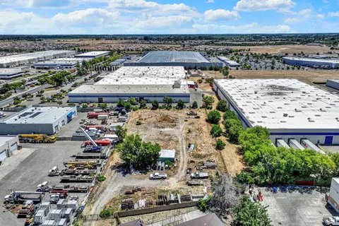 View/Area - 3370 Cotting Ln, Vacaville, CA 95688 photo 14 of 15